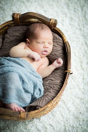 NewPragueNewbornPhotographer_1