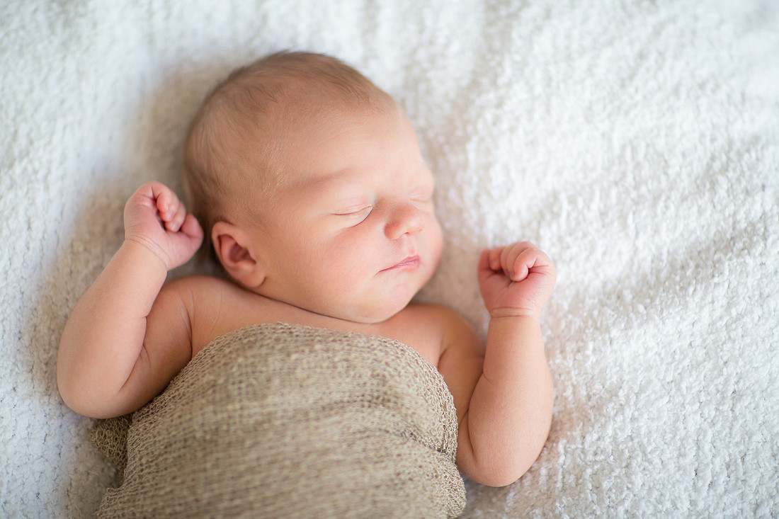 HendersonNewbornPhotographer_3