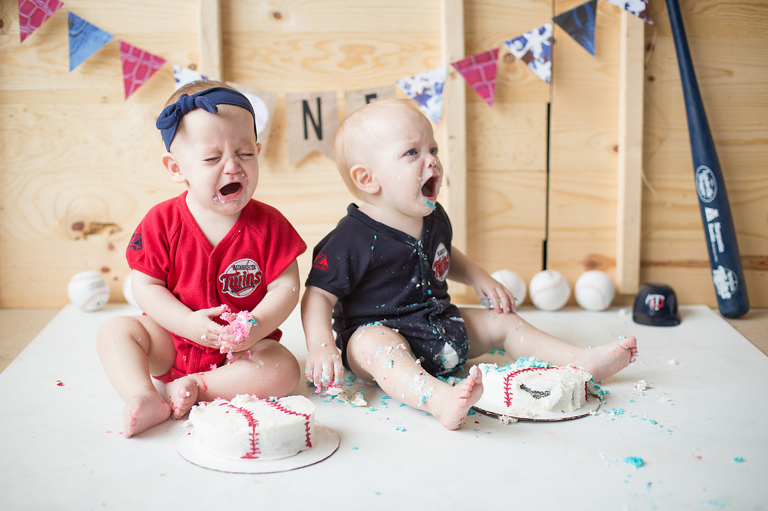 1stBirthdayCakeSmashPhotoSession_21