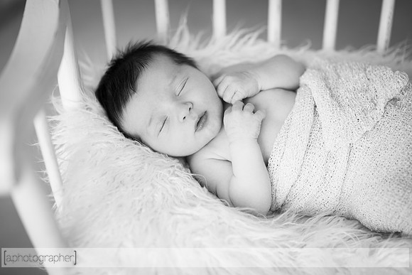 MiloNewborn_045-2