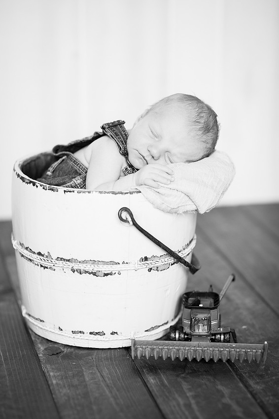 HendersonNewbornPhotographer_7