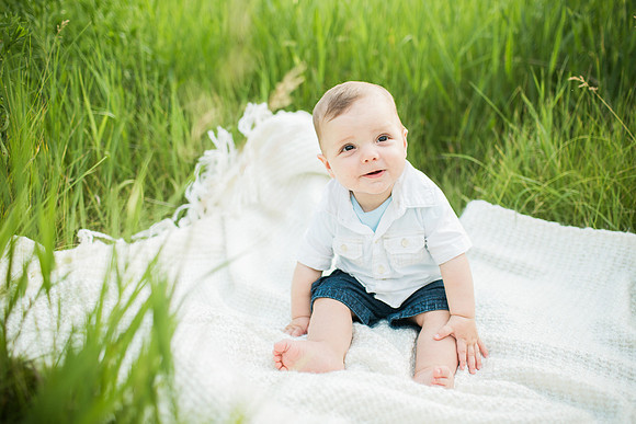 NewPragueSixMonthChildPortraitSession_13