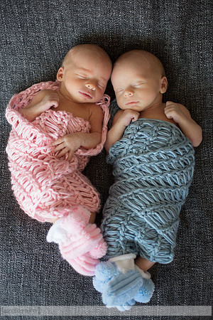 BlakeAndScarlettNewborn_050