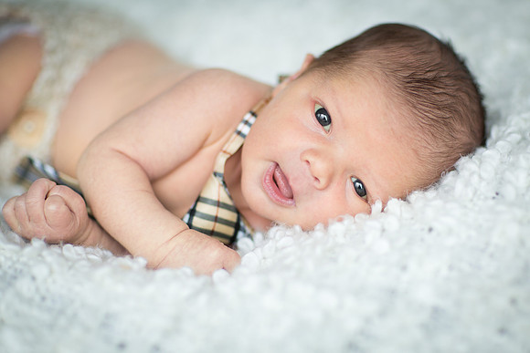 NewPragueNewbornPhotographer_9