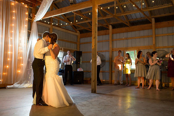 MNHarvestOrchardWeddingPhotographer_78