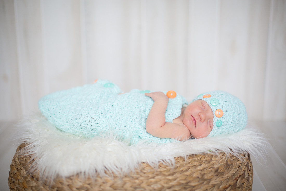 HendersonNewbornPhotographer_17
