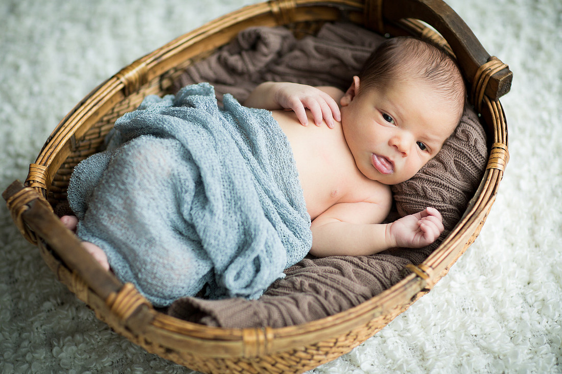 NewPragueNewbornPhotographer_4