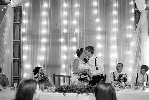 MNHarvestOrchardWeddingPhotographer_60