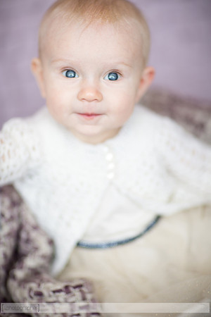 JolieSixMonths_018