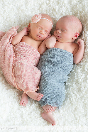 BlakeAndScarlettNewborn_022