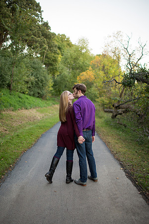ChanhassenEngagementPhotographer_15