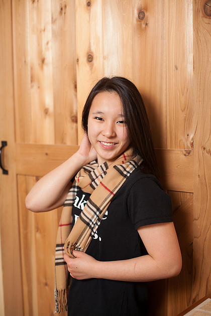 chaska mn senior portrait photographer