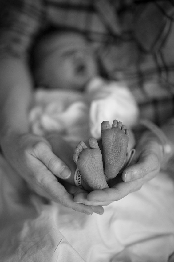 EdinaNewbornPhotographer_10