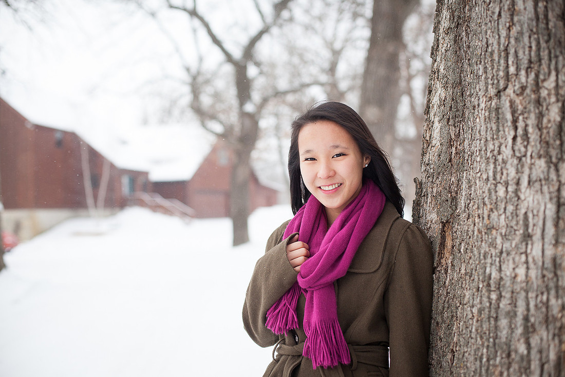 chaska mn senior portrait photographer