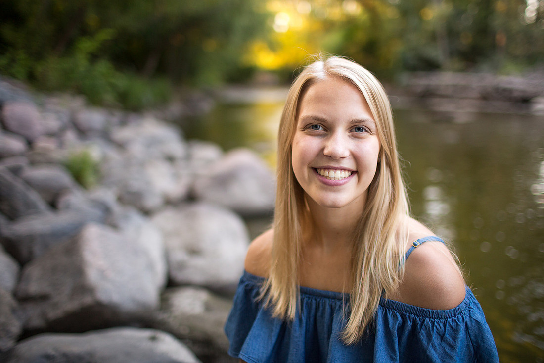ChaskaMN_SeniorPhotographer_20