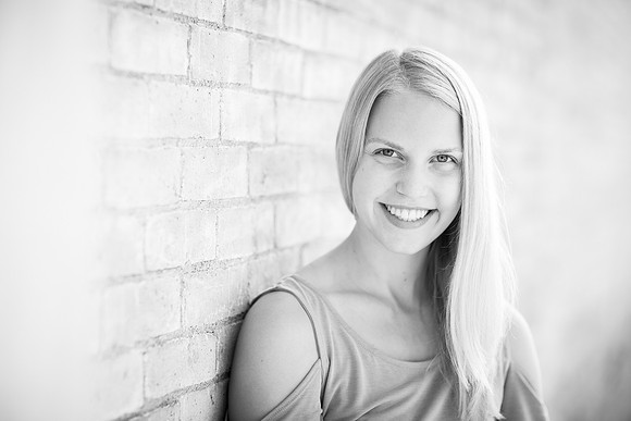 ChaskaMN_SeniorPhotographer_1