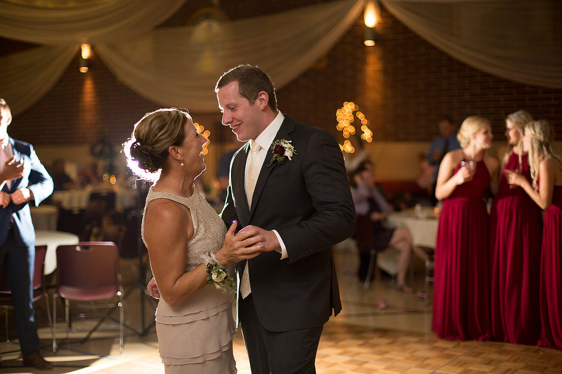 WaconiaMN_WeddingPhotographer_89