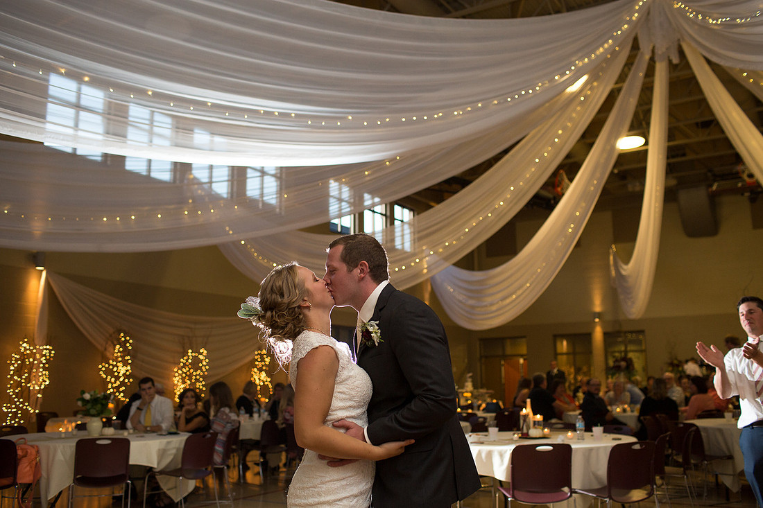 WaconiaMN_WeddingPhotographer_87