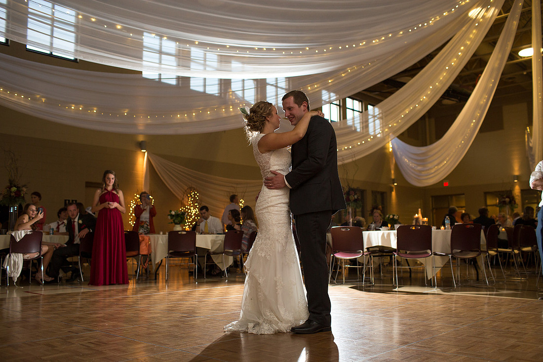 WaconiaMN_WeddingPhotographer_86