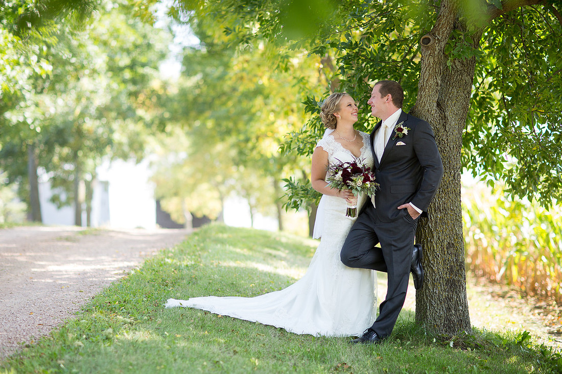 WaconiaMN_WeddingPhotographer_42