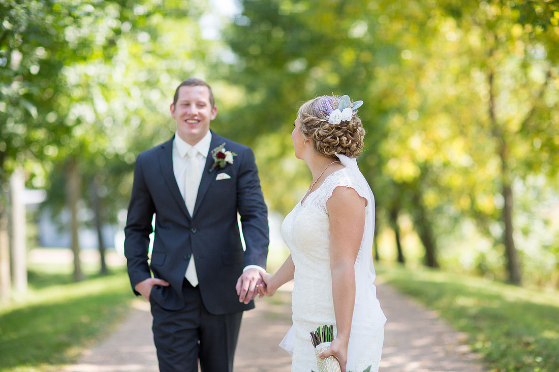 WaconiaMN_WeddingPhotographer_41