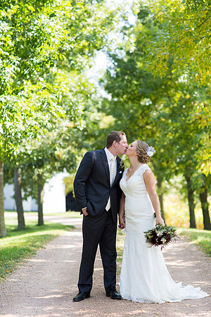 WaconiaMN_WeddingPhotographer_38