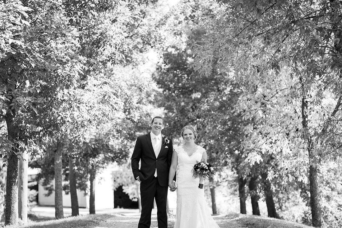WaconiaMN_WeddingPhotographer_37