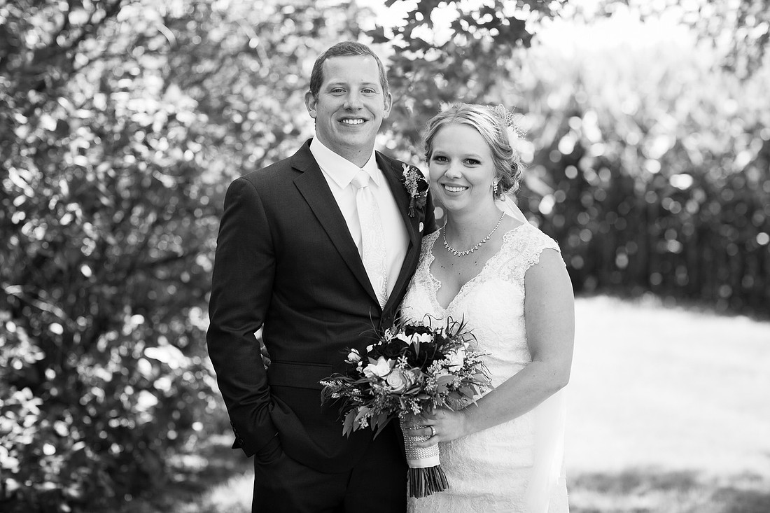 WaconiaMN_WeddingPhotographer_13
