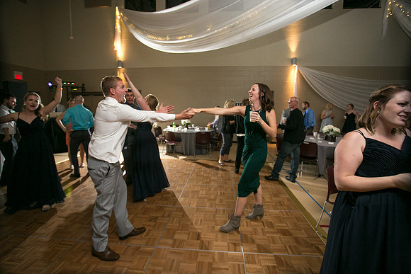 WaconiaMN_WeddingPhotographer_109