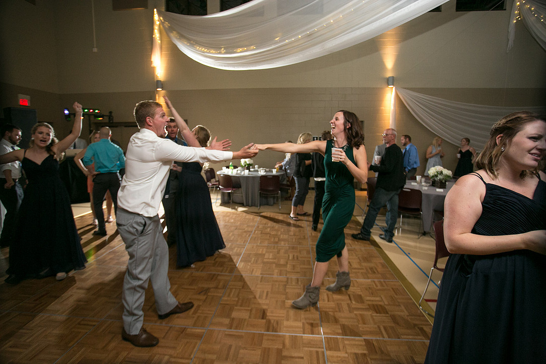 WaconiaMN_WeddingPhotographer_109