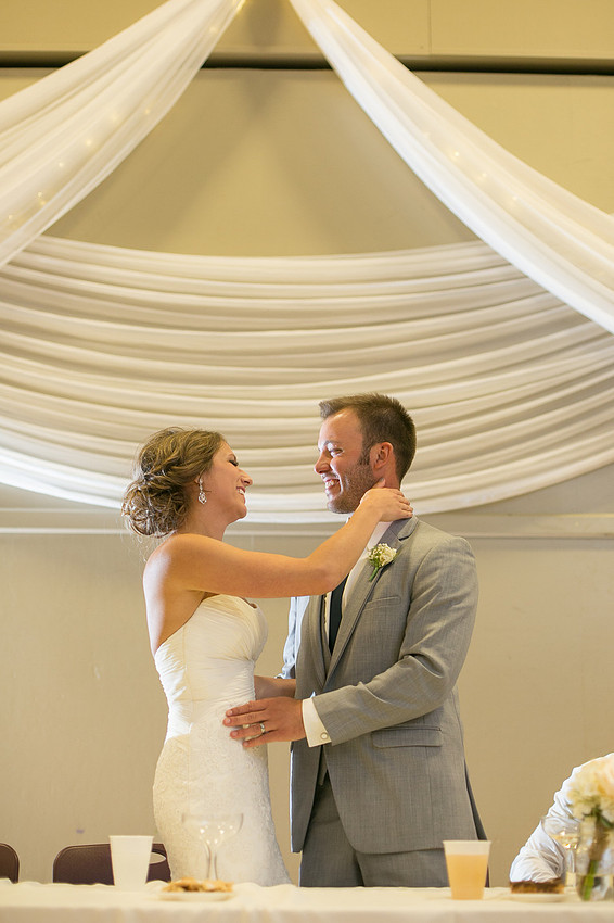 WaconiaMN_WeddingPhotographer_96