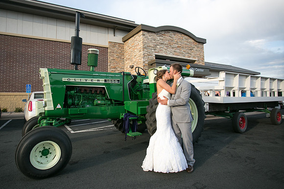 WaconiaMN_WeddingPhotographer_79