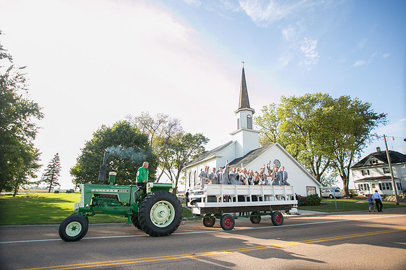 WaconiaMN_WeddingPhotographer_68