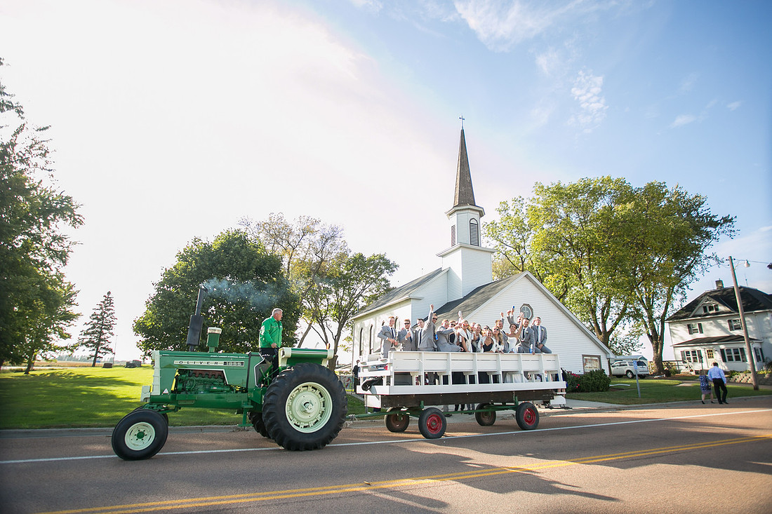 WaconiaMN_WeddingPhotographer_68