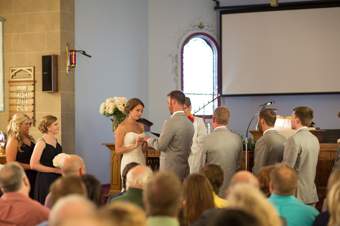 WaconiaMN_WeddingPhotographer_64