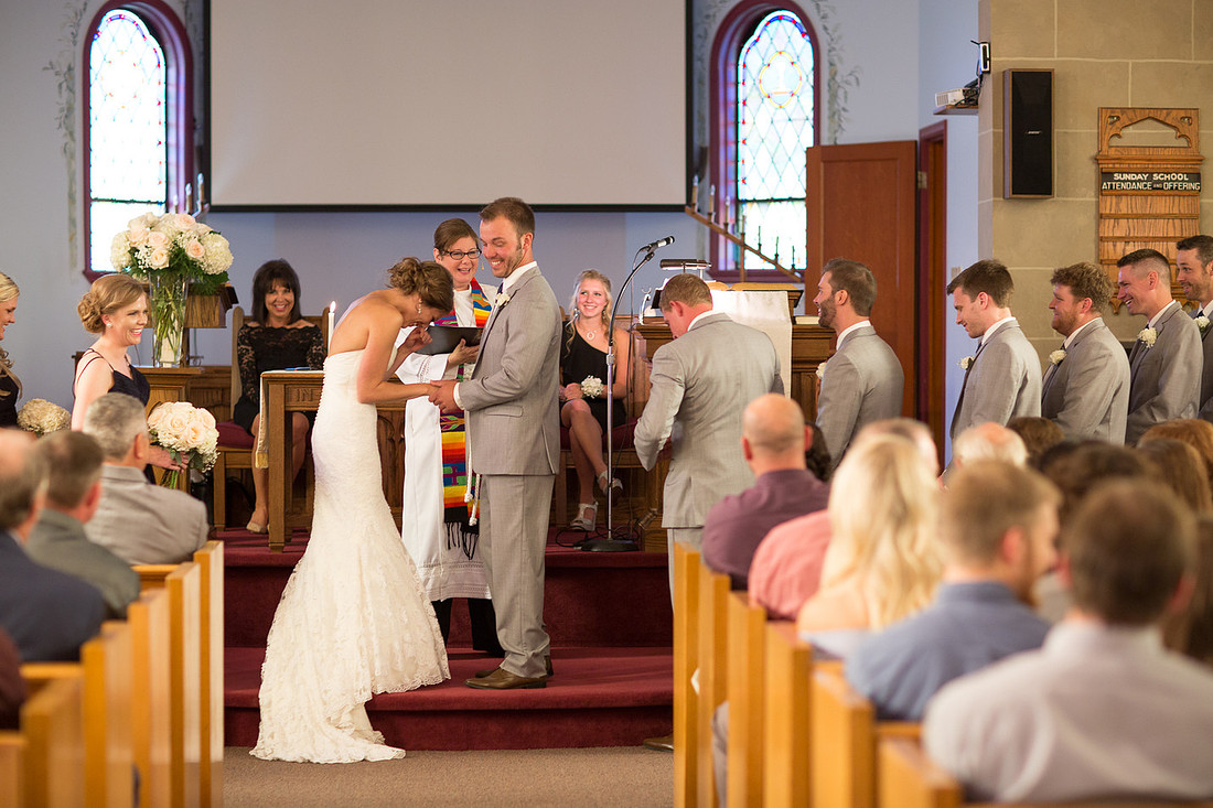 WaconiaMN_WeddingPhotographer_61