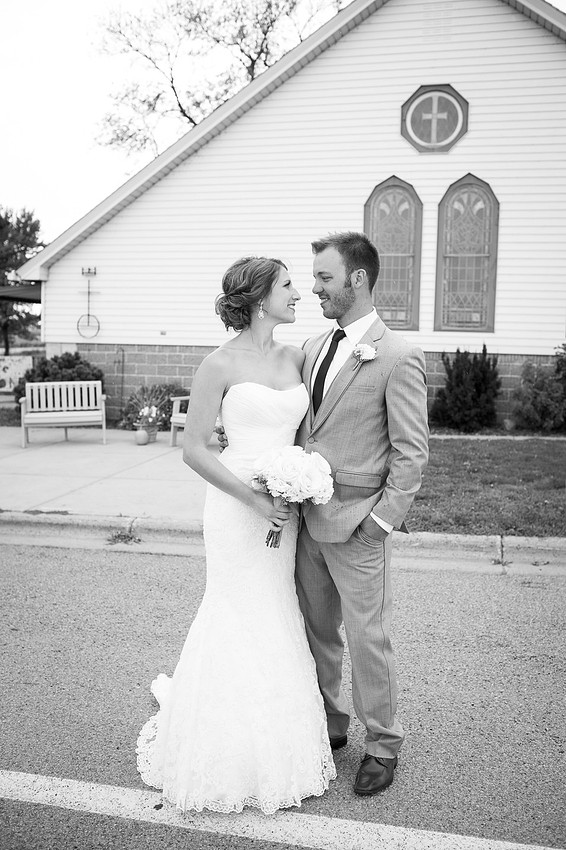 WaconiaMN_WeddingPhotographer_53