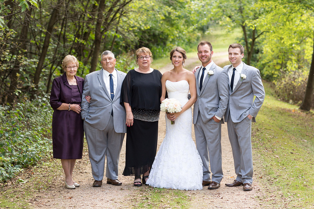 WaconiaMN_WeddingPhotographer_36