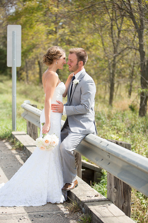 WaconiaMN_WeddingPhotographer_25