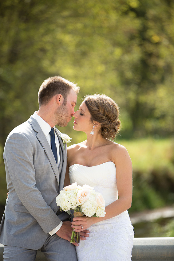 WaconiaMN_WeddingPhotographer_24