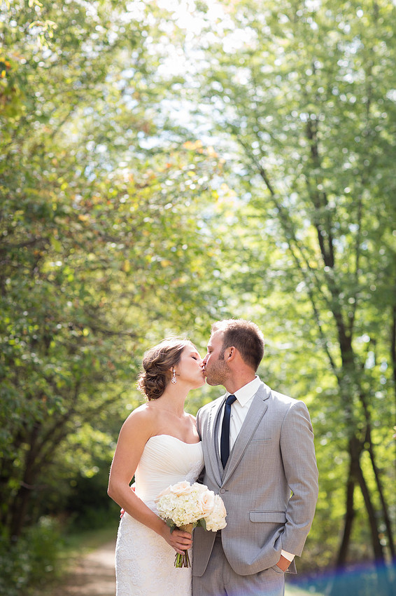 WaconiaMN_WeddingPhotographer_17