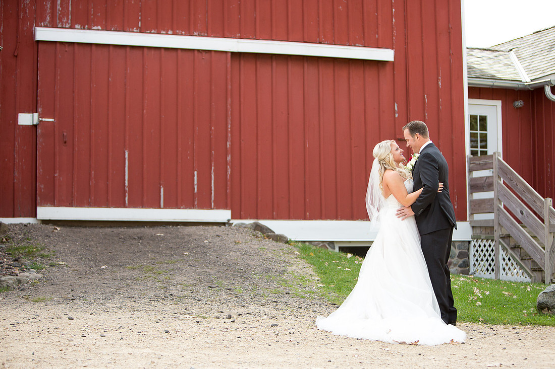 MNBride_WeddingPhotographer_22