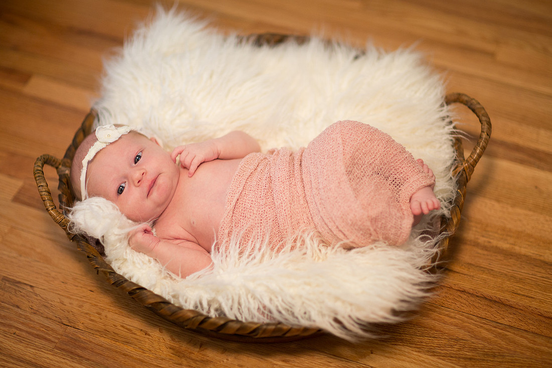 MNLifestyleNewbornPhotographer_23
