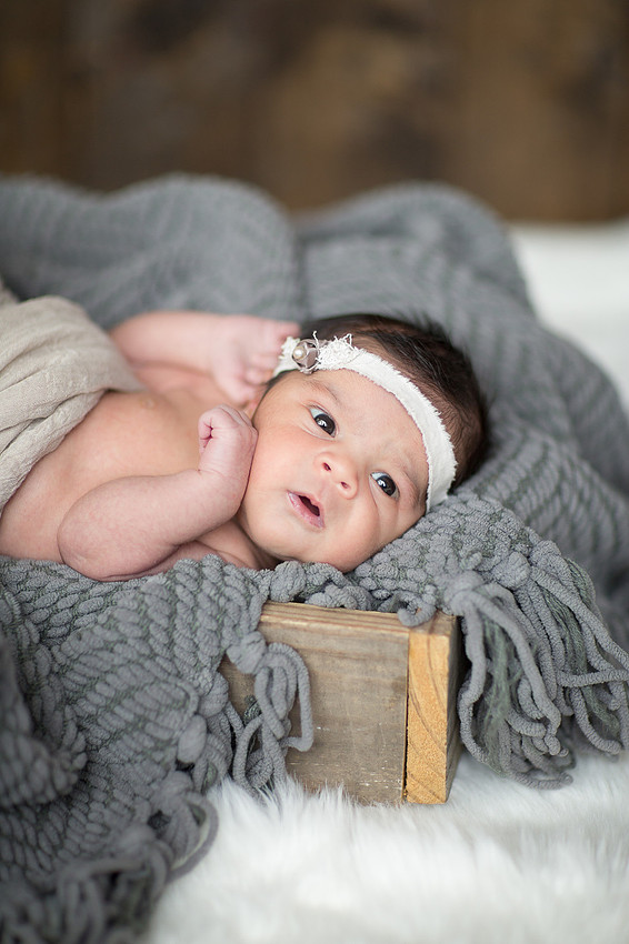 SWMetroMinneapolisNewbornPhotographer__15