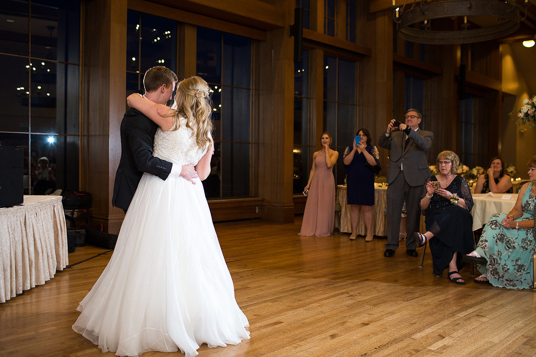 MinneapolisMN_WeddingPhotographer_109