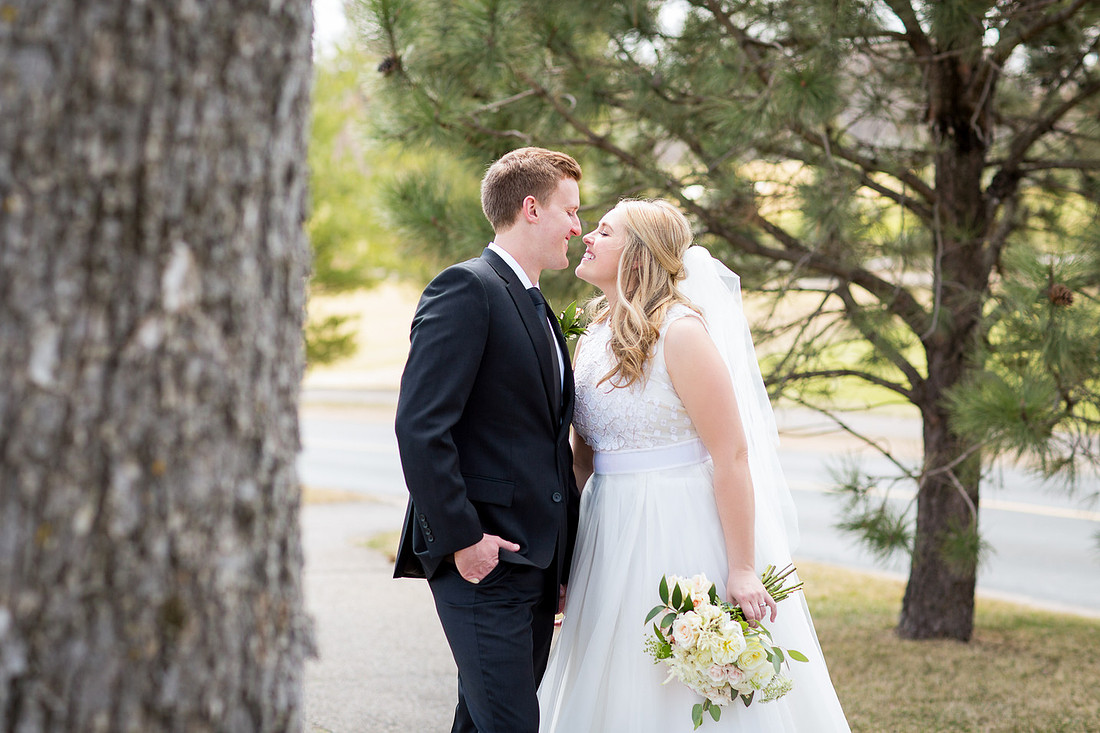 MinneapolisMN_WeddingPhotographer_35