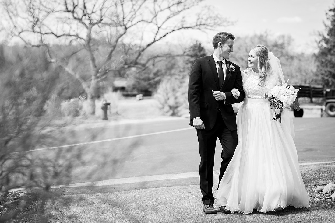MinneapolisMN_WeddingPhotographer_29