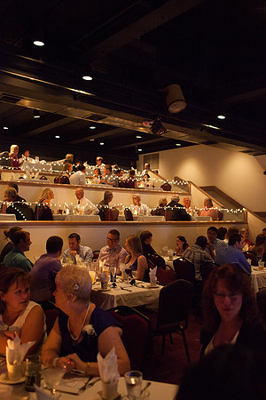 ChanhassenDinnerTheaterWeddingPhotographer_50