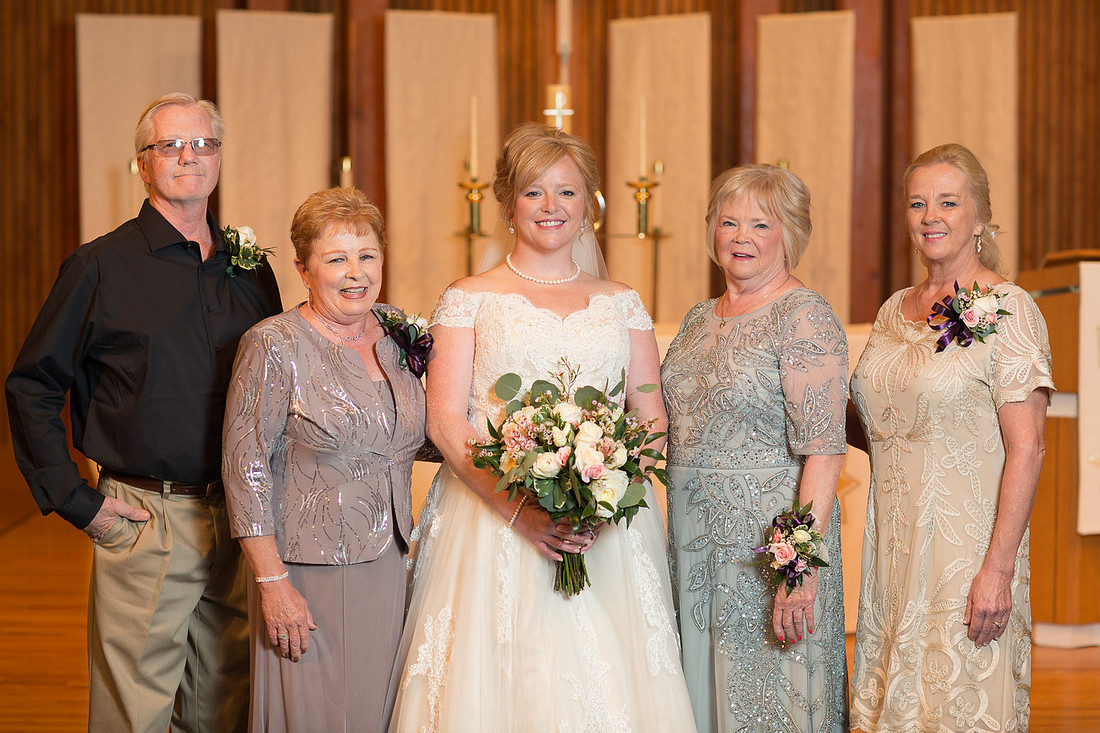 WaconiaMN_WeddingPhotographer_41