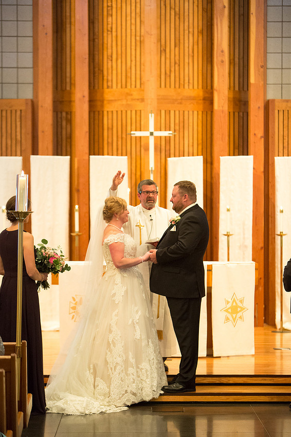 Chaska_MN_Wedding_Photographer_10